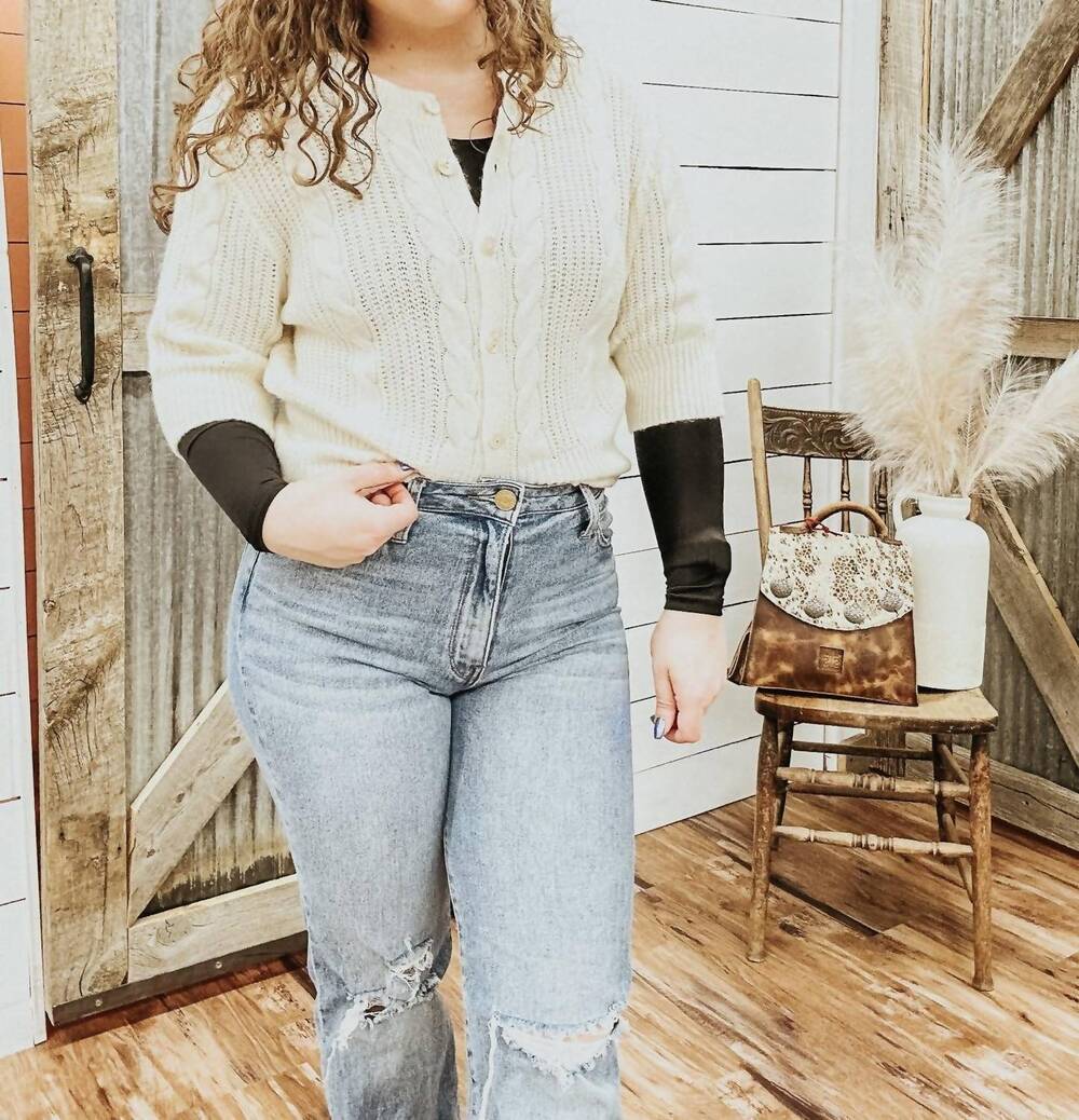 NEW SANCTUARY quarter sleeve cable knit cardigan in light oat